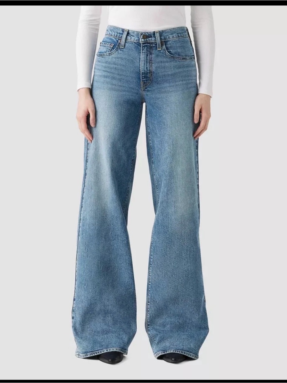 Levi’s Wide Leg High-Rise Women's Jeans in Light Blue